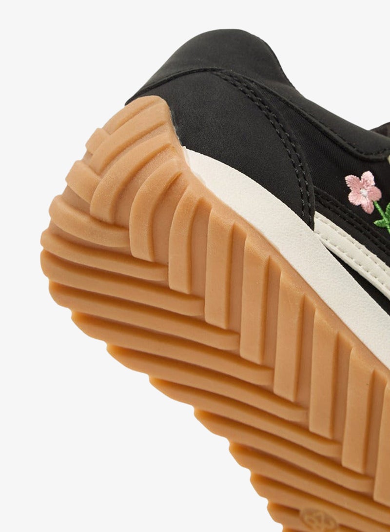 JUNIORS Girls Floral Embroidered Sneakers - Image 5