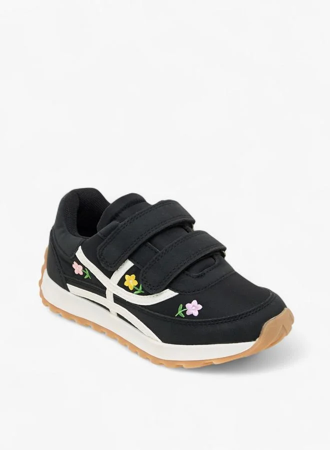 JUNIORS Girls Floral Embroidered Sneakers