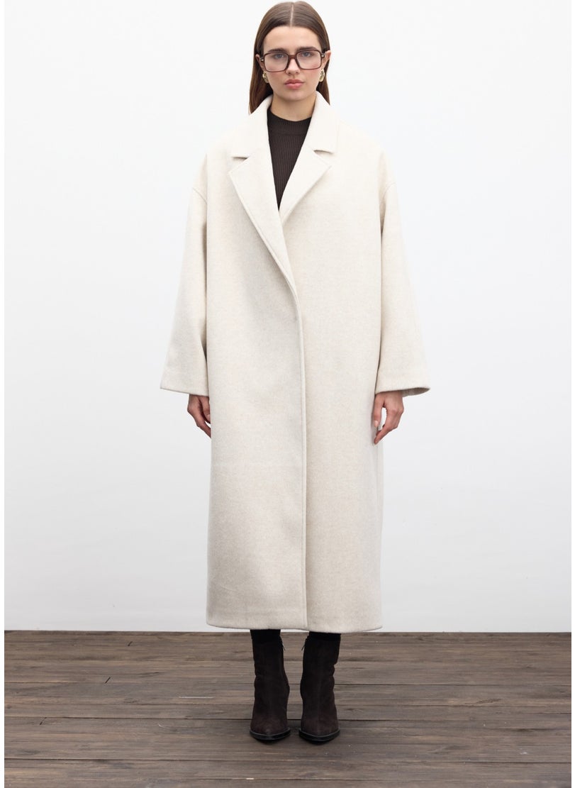 Plain Closure Cashmere Coat Beige - pzsku/Z1239EE8751FC726F8C2AZ/45/_/1741272089/61da1e45-ecb0-479b-b08f-1ab7b9200342