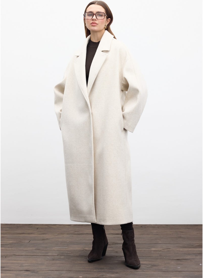 Plain Closure Cashmere Coat Beige - pzsku/Z1239EE8751FC726F8C2AZ/45/_/1741272101/6598571d-8195-4ab3-9f98-6fe267036735