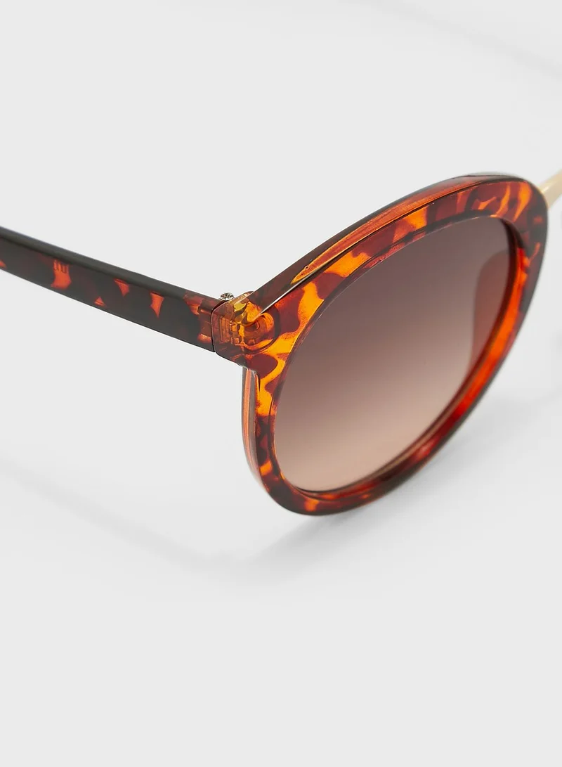 Rubi Classic Round Sunglasses