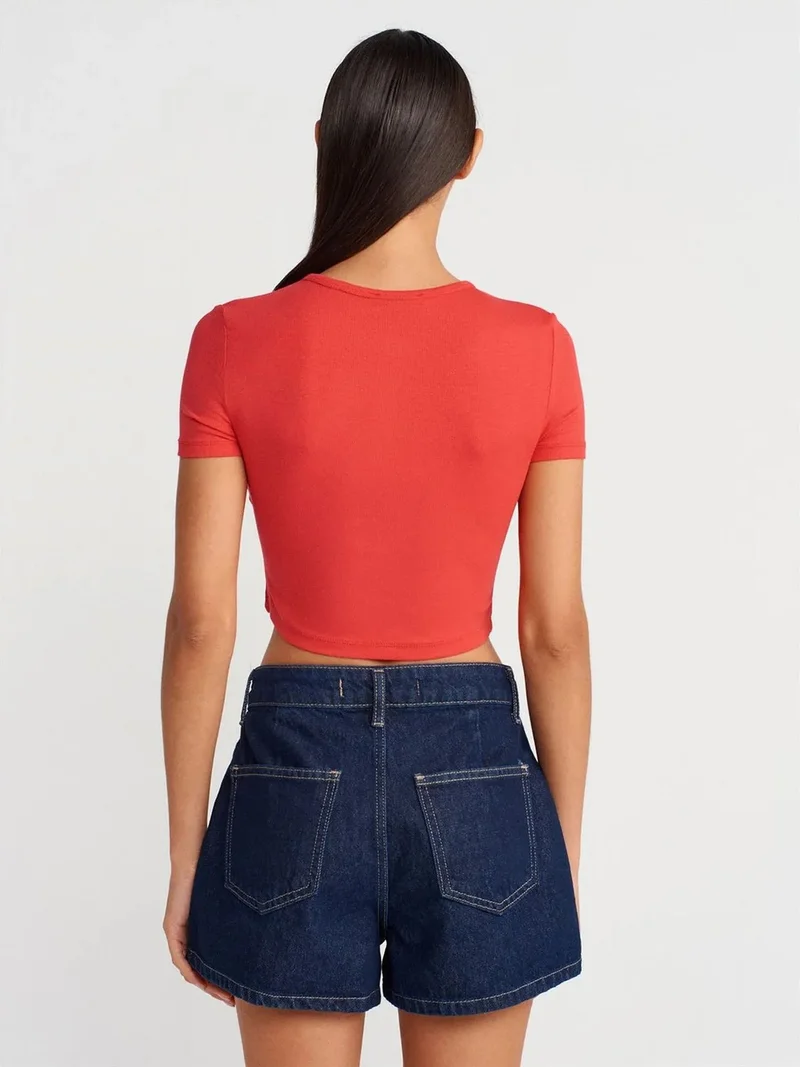 ديلفين Dilvin Slim Fit Crop Blouse With Buttons
