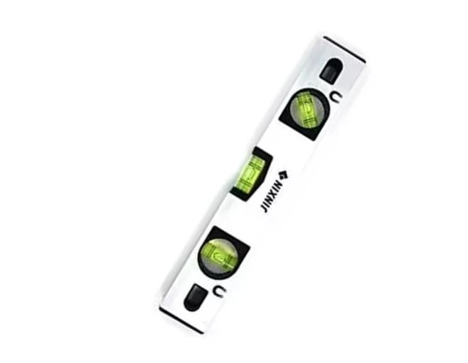 Qwid Magnetic Spirit Level Carpenter's Spirit Level Measurement tool 30CM (Pack of 1) - Image 4