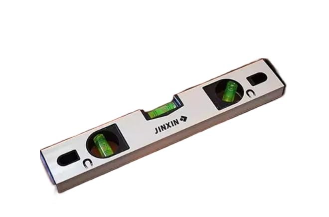 Qwid Magnetic Spirit Level Carpenter's Spirit Level Measurement tool 30CM (Pack of 1) - Image 1
