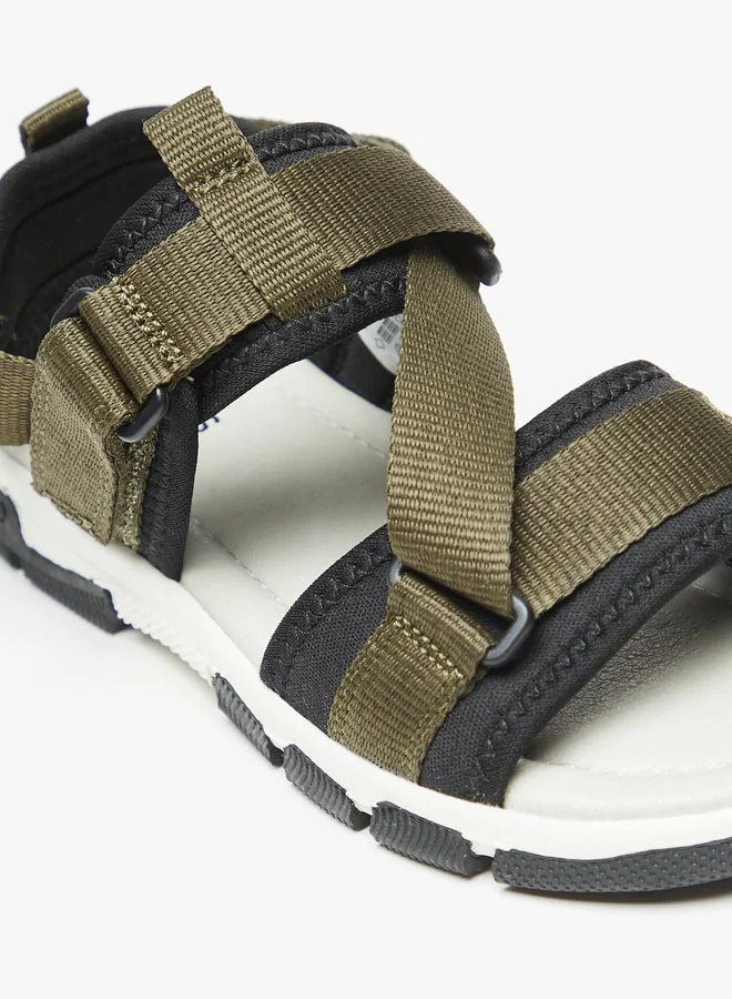 JUNIORS Boys Textured Floaters with Hook and Loop Closure