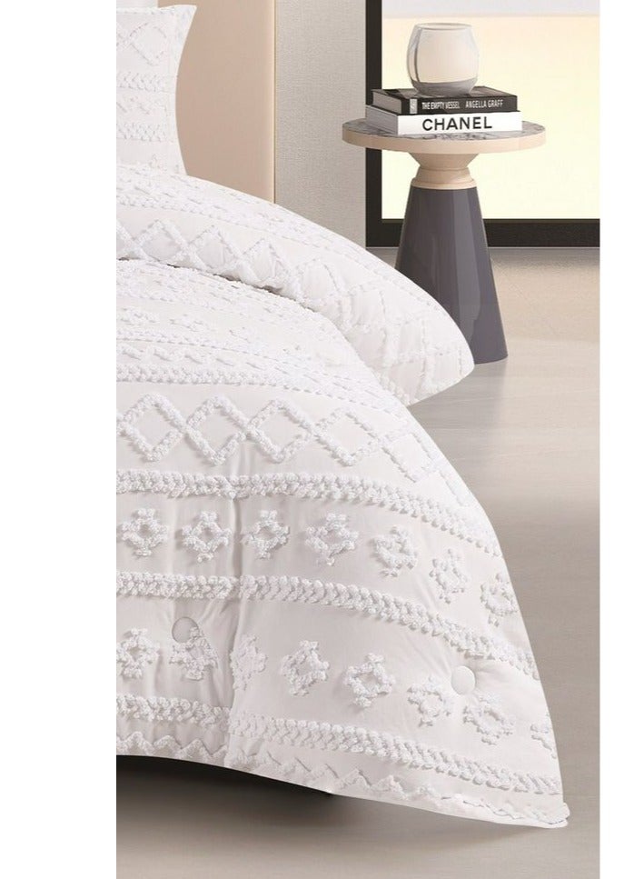 Red Rose Two-piece bridal bedspread with engraving design to add beauty and elegance to your room decor, 8 pieces, comforter size 260x240 cm  - Image 2