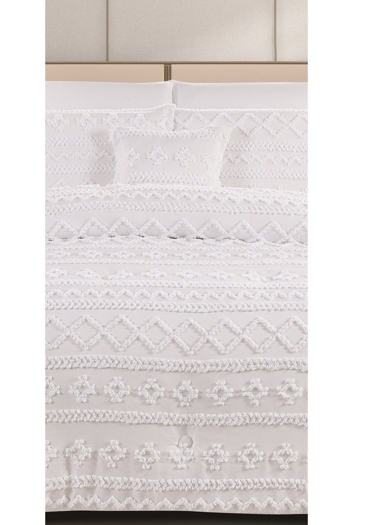 Red Rose Two-piece bridal bedspread with engraving design to add beauty and elegance to your room decor, 8 pieces, comforter size 260x240 cm  - Image 3
