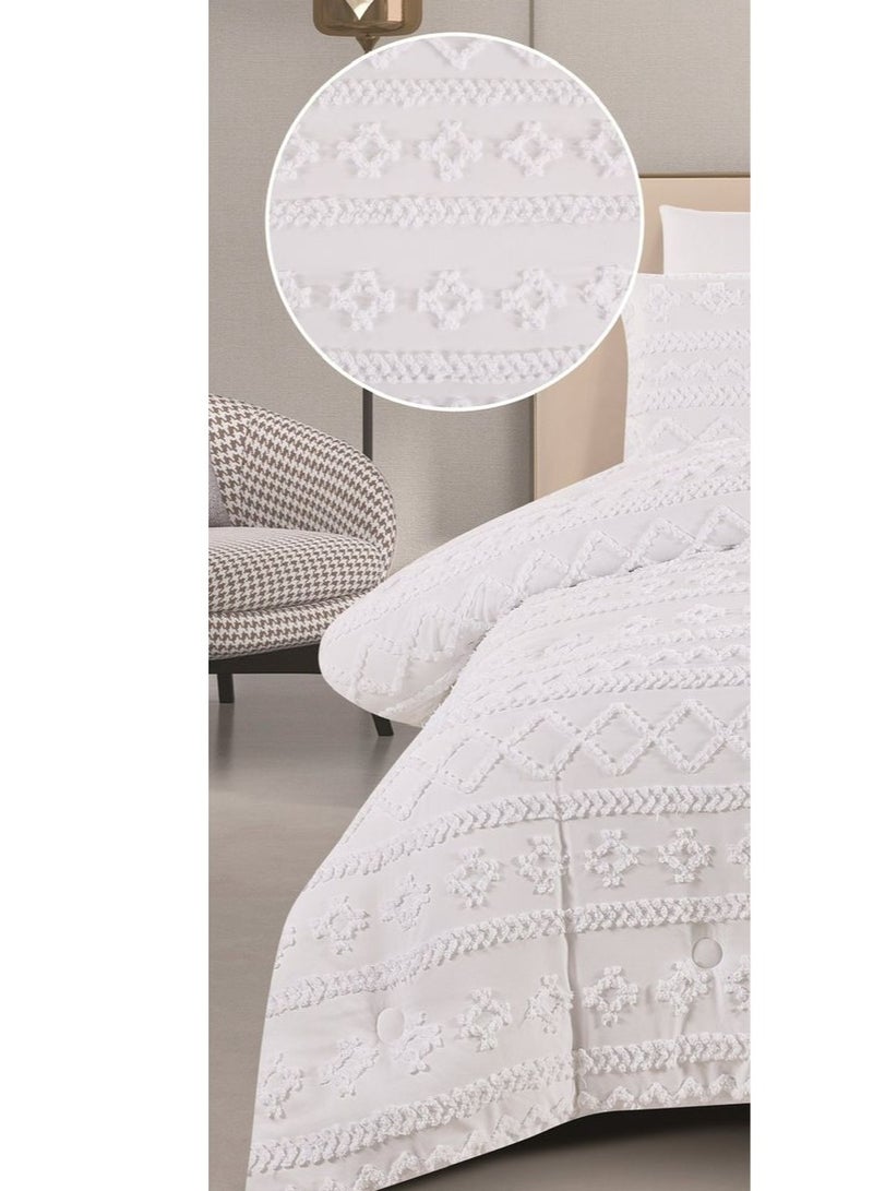 Red Rose Two-piece bridal bedspread with engraving design to add beauty and elegance to your room decor, 8 pieces, comforter size 260x240 cm  - Image 4