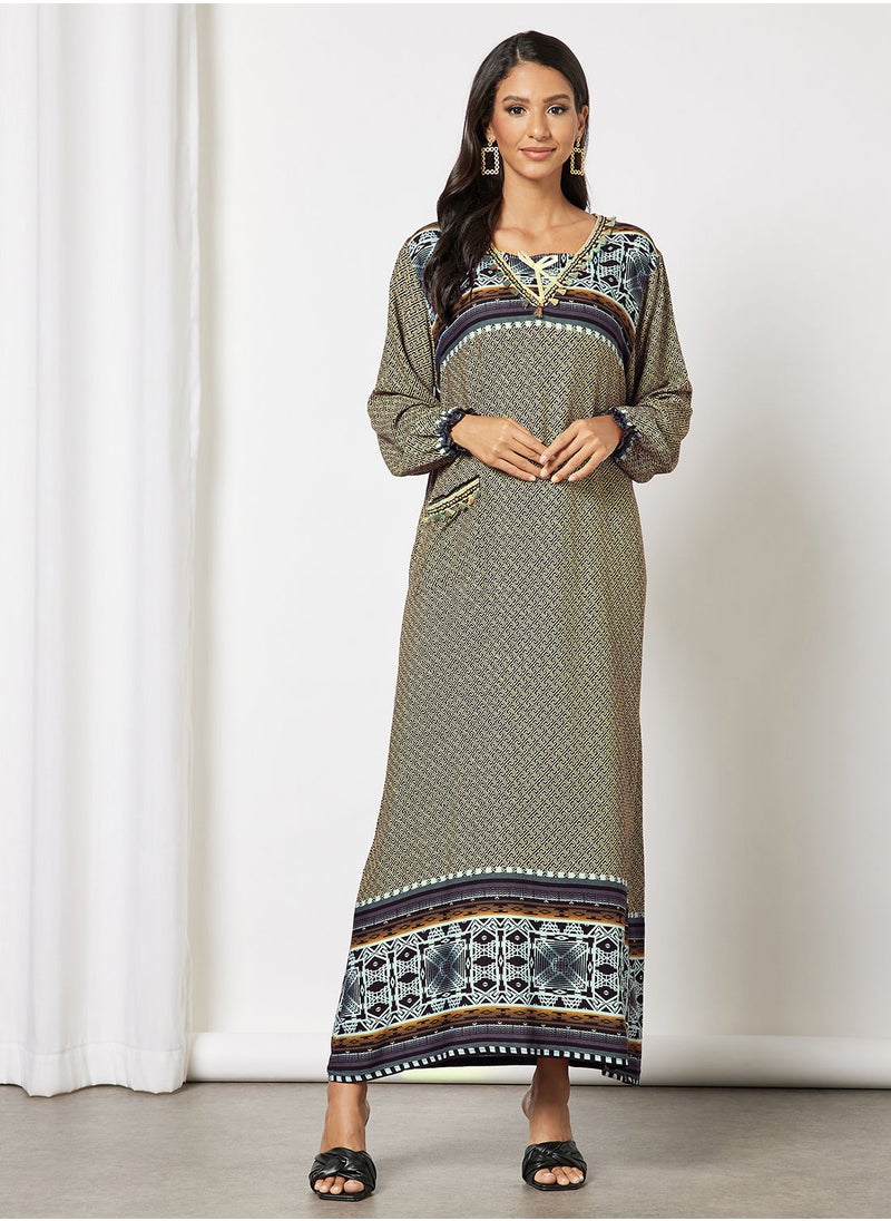 Hayat - Jalabiya In Abstract Print  With Lace And Tassel Embellishments - Image 1