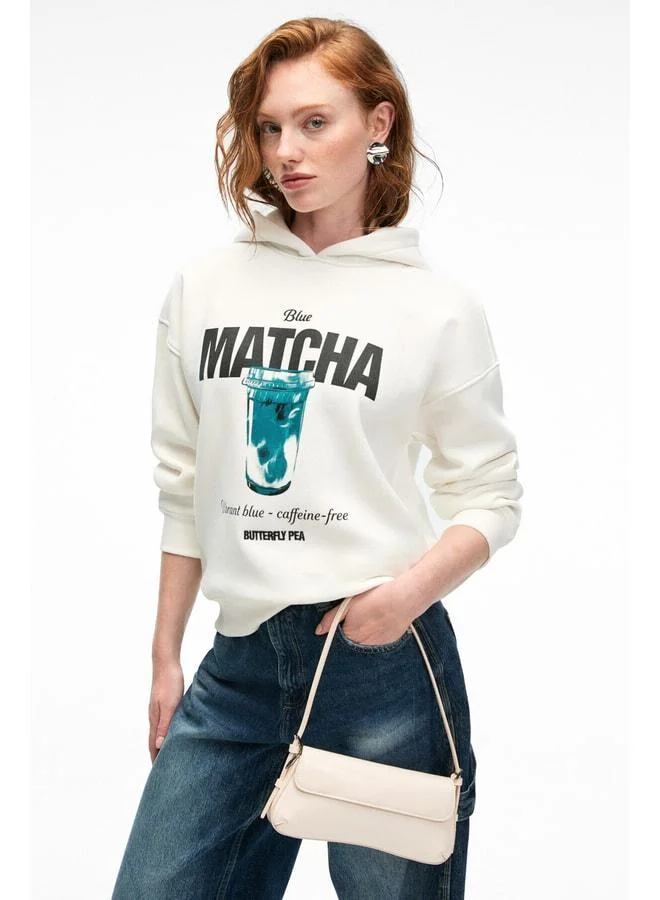 GRIMELANGE YANMESA Women's Oversized Printed and Embroidered Detailed Long Sleeve Hooded White Sweatshirt.