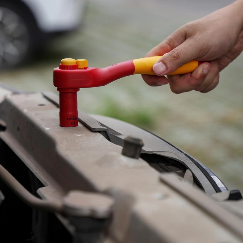 STANLEY STMT7783523B 12 VDE Insulated Metric Socket 17mm Ideal For Repair Of Electric Vehicles Red - Image 5