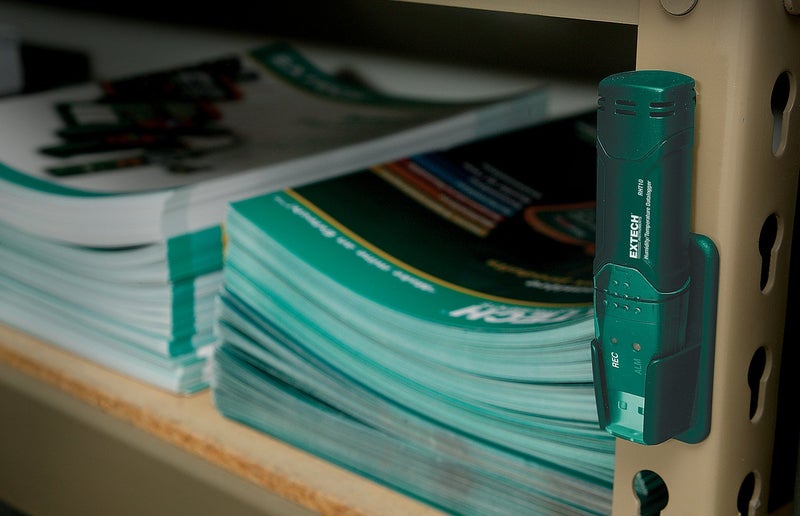 Extech RHT10 Humidity and Temperature USB Datalogger with 16,000 Data Point Memory, Dew Point, Time/Date Stamp, Long-Term Environmental Monitoring - Image 5