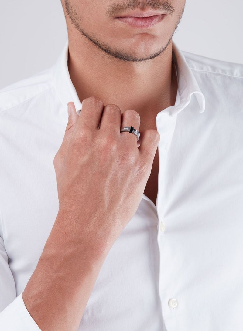 غاي لاروش خاتم غي لاروش من الستانلس ستيل بطلاء أيون أسود للرجال Sz 58 ، 4TQ003AG-58 - Image 2