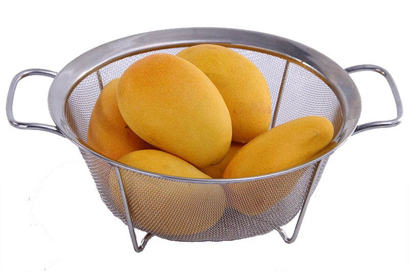 AJIODA Stainless Steel Mesh Colander Strainer Basket, 2.5 Quart Fine Mesh Net Colander with Heavy Duty Handles & Wide Rim & Resting Feet for Strain, Drain, Rinse, Fry, Steam or Cook Vegetables & Pasta - Image 4
