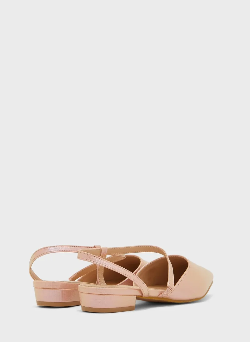 Ginger Shiny Pointed Flat Shoe