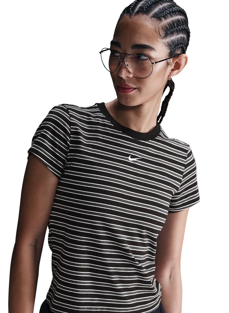 Nike Nsw Chill Knit T-Shirt