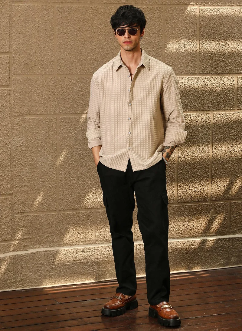 Campus Sutra Campus Sutra Men's Buff Beige Quad-Tactile Oversized Shirt For Casual Wear | Spread Collar | Long Sleeve | Button Closure | Oversized Shirt Crafted With Comfort Fit For Everyday Wear