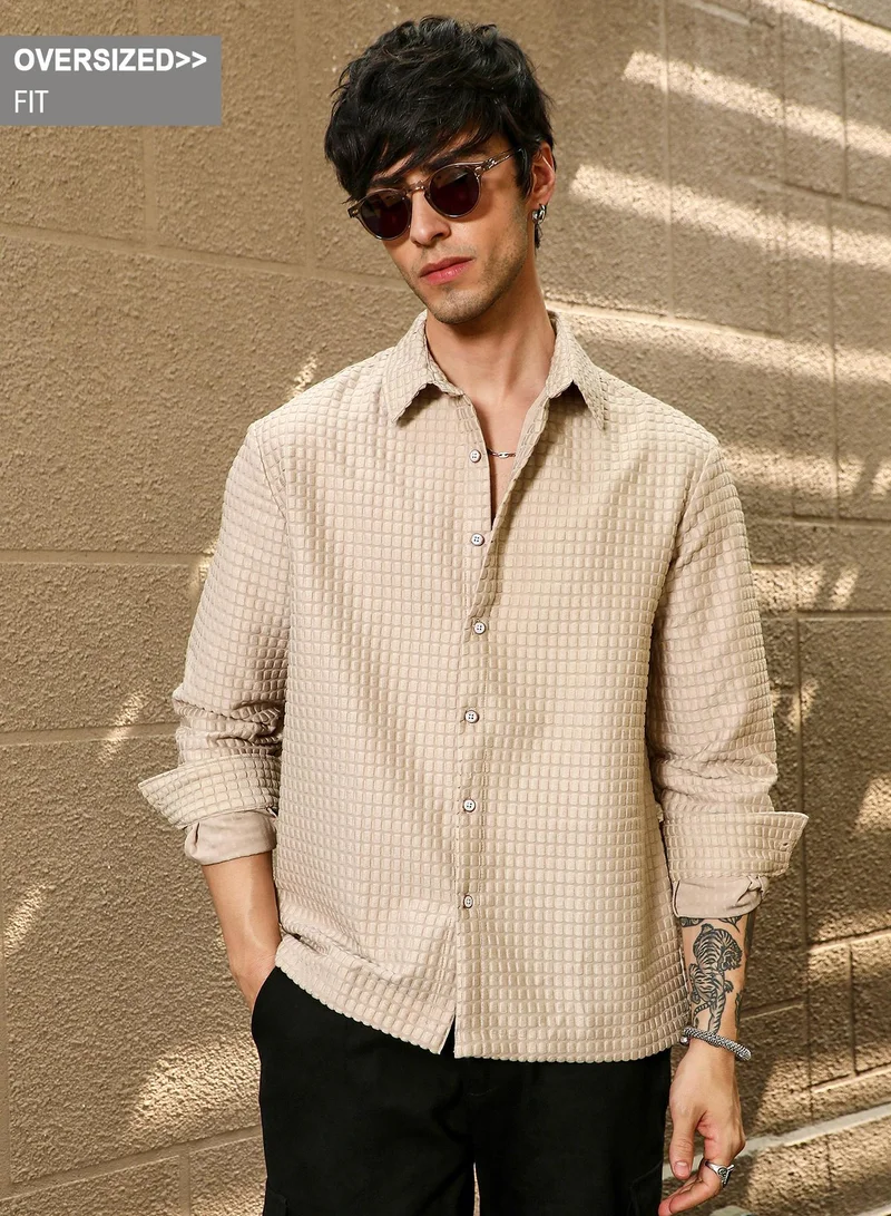 Campus Sutra Campus Sutra Men's Buff Beige Quad-Tactile Oversized Shirt For Casual Wear | Spread Collar | Long Sleeve | Button Closure | Oversized Shirt Crafted With Comfort Fit For Everyday Wear