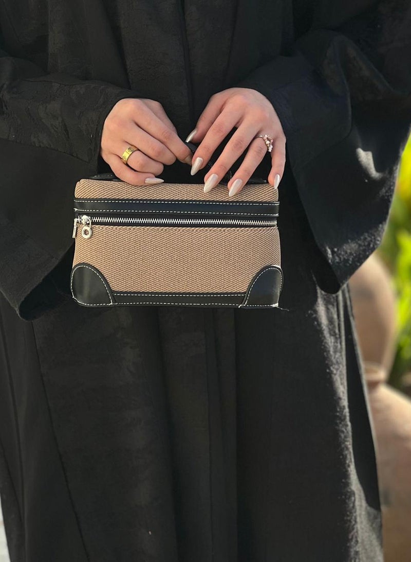 Generic Brand Loro Jeans handbag with shoulder strap - Image 3