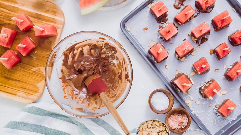 Farberware Professional Heat Resistant Silicone Spatula with Wood Handle-Safe for Non-Stick Cookware  Set of 2  Red - Image 2