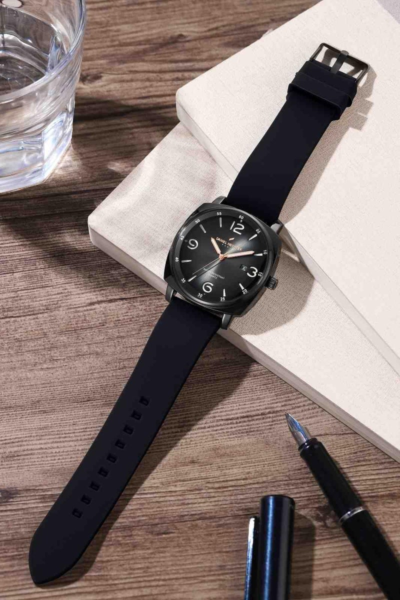 Daniel Hechter Paris Vaneau Collection Analog Watch for Men - Water Resistant Quartz Movement, Date Display with Silicon Strap - Image 4