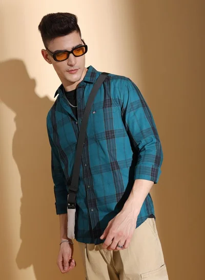 The Indian Garage Co Men Slim Fit Checkered Full Sleeves Cutaway Collar Casual Shirt