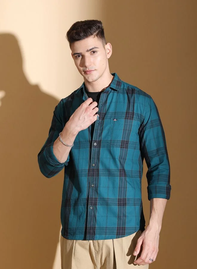 The Indian Garage Co Men Slim Fit Checkered Full Sleeves Cutaway Collar Casual Shirt