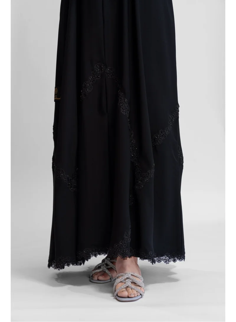 TELAL FEMINA NASREEN