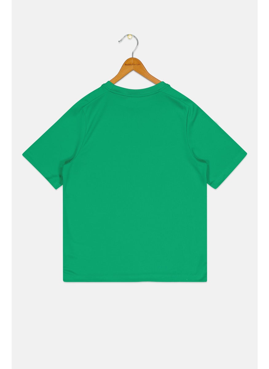 Nike Kids Boy Sportswear Fit Outdoor T-Shirt, Green  - Image 2