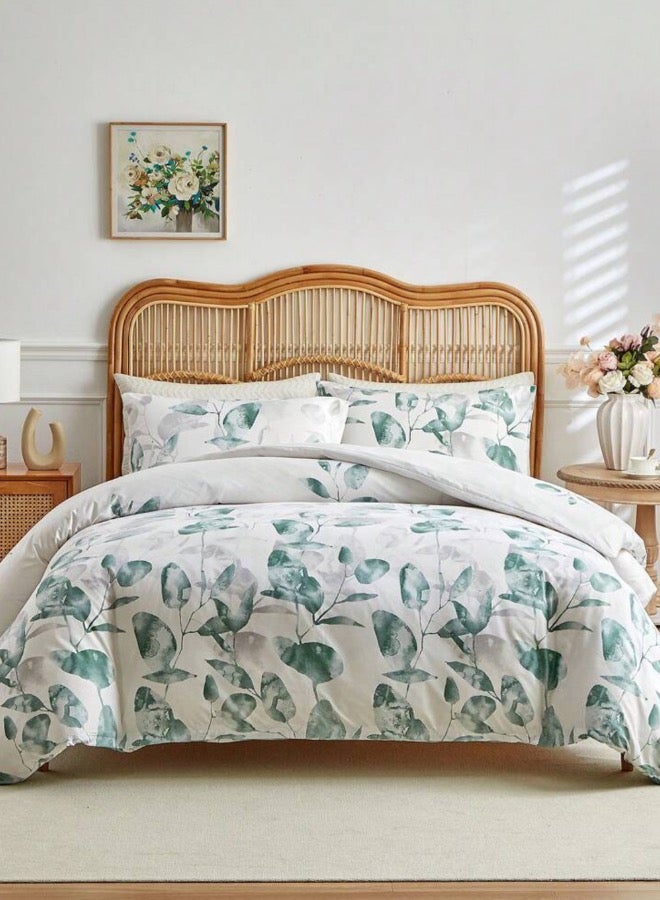 LUNA Home King size 6 piece bedding set, with green and grey leaves. - Image 1
