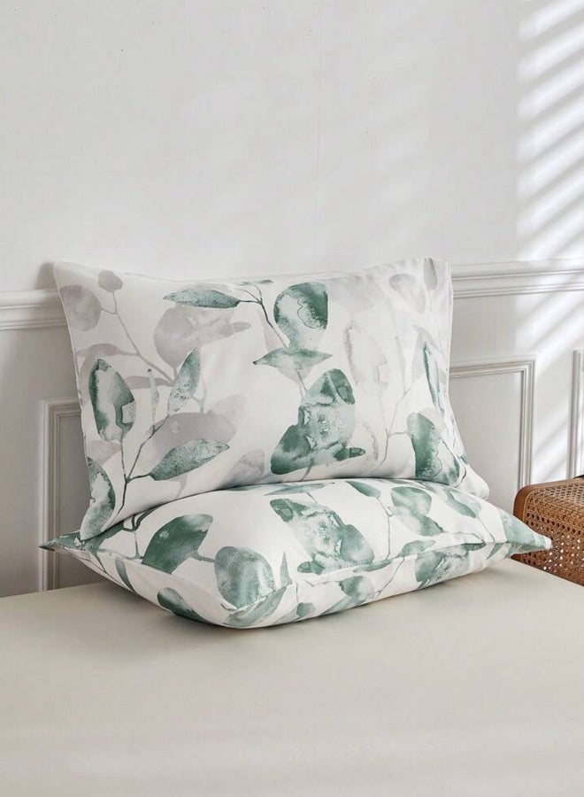 LUNA Home King size 6 piece bedding set, with green and grey leaves. - Image 4