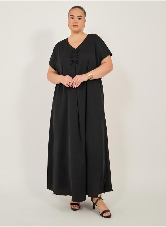 Styli Solid Bow Detail V-Neck Abaya Dress  - Image 3