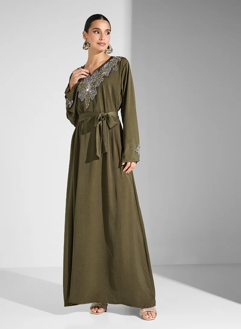 هيا كلوزيت Embellished Jalabiya with Belt