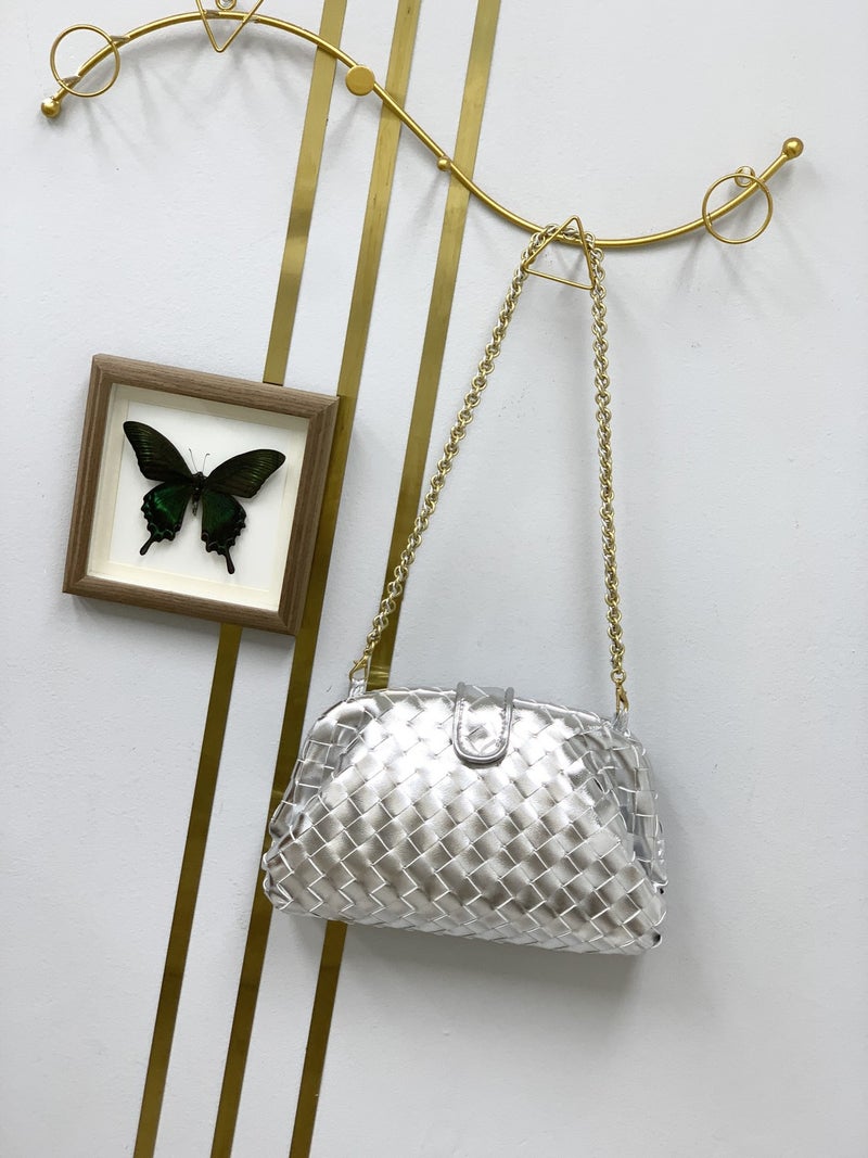 New Arrival All-Match Clip Cloud Bag Woven Large Capacity Shoulder Crossbody Bag High Beauty Value Portable Underarm Women'S Bag Light Luxury - Image 1