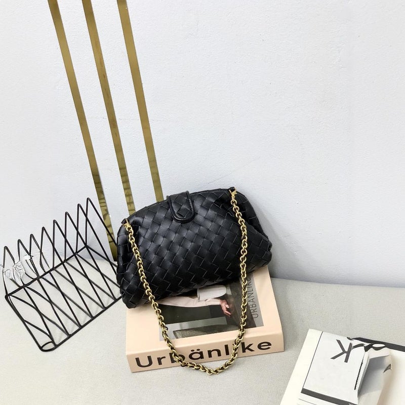 New Arrival All-Match Clip Cloud Bag Woven Large Capacity Shoulder Crossbody Bag High Beauty Value Portable Underarm Women'S Bag Light Luxury - Image 3