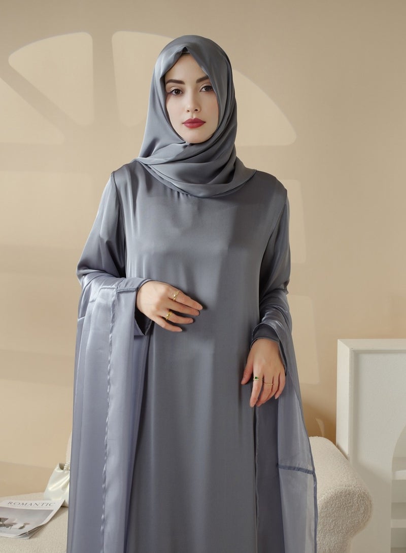 عباية ساتان فاخرة باللون الأزرق مع شيلة متناسقة  - Image 4