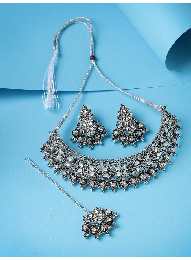Sukkhi طقم قلادة تشوكر فضية مؤكسدة جذابة مع أقراط | طقم مانتيكا للنساء (NS105643) - Image 3