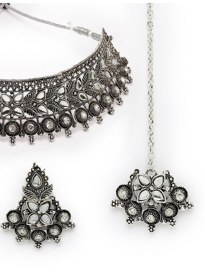 Sukkhi طقم قلادة تشوكر فضية مؤكسدة جذابة مع أقراط | طقم مانتيكا للنساء (NS105643) - Image 5