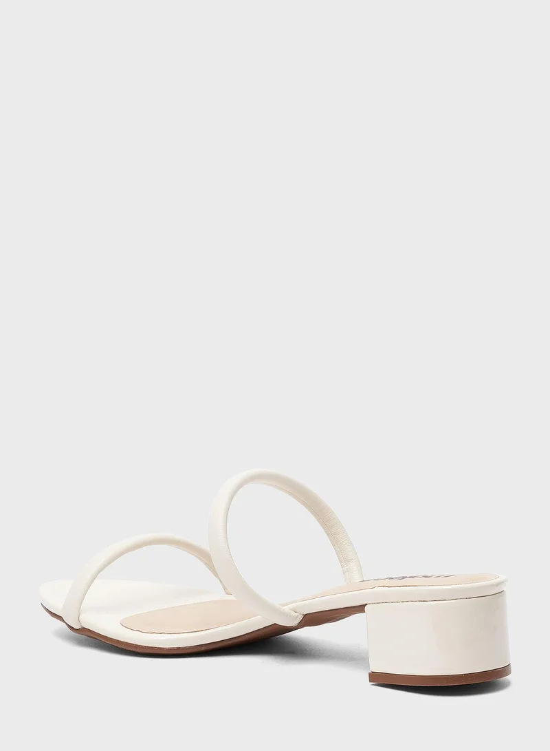 MOLECA Kylee Sandals