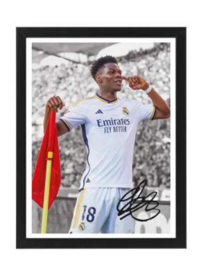 Boomah Accessories Aurelien Tchouameni Real Madrid Printed Autograph - Framed Poster 30x40cm - Football Memorabilia, Soccer Collectible, Gift for Fans , Man Cave