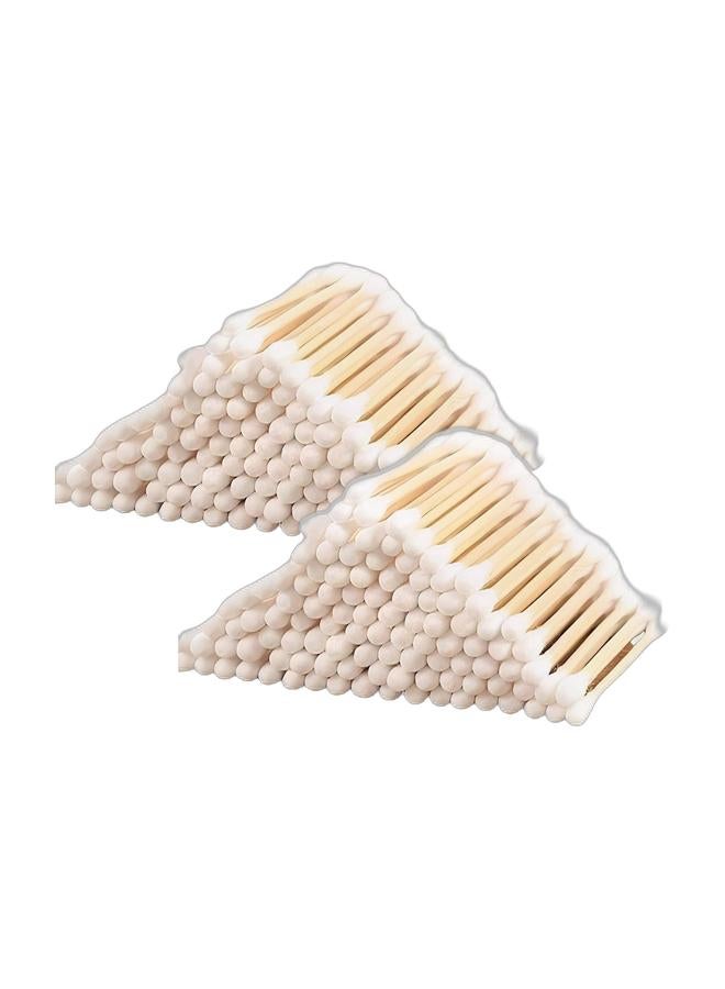 Cotton Ear Buds 200 Pices Cotton swabs for cleaning the ears of children and adults. They can also be used to remove excess makeup. Multi-purpose. Bundle - Image 1
