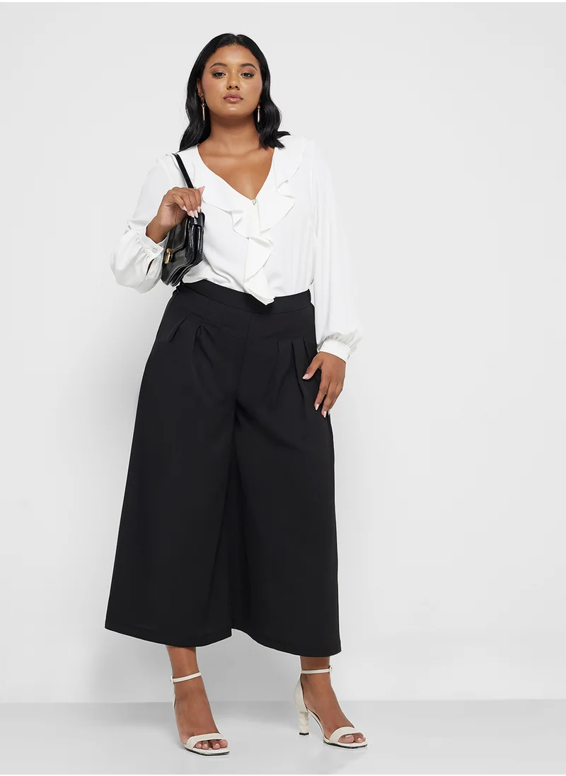 ايلا بلس High Waist Flared Pants