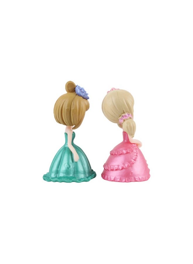 Wonderland - Wonderland Miniature Toys Dressed Girls - Green + Red - Image 1