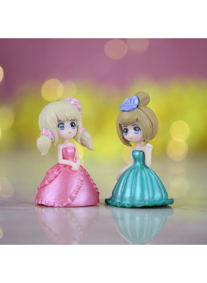 Wonderland - Wonderland Miniature Toys Dressed Girls - Green + Red - Image 1