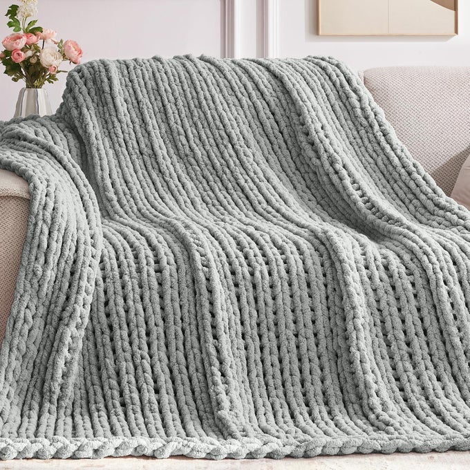 CHUNKY KNIT THROW BLANKET 6080 KNITTED THROW CHENILLE YARN FOR BED COUCH HANDMADE LIGHT GREY CROCHET BIG THICK BLANKET MACHINE WASHABLE CUTE COMFY BLANKET FOR HOME DECOR