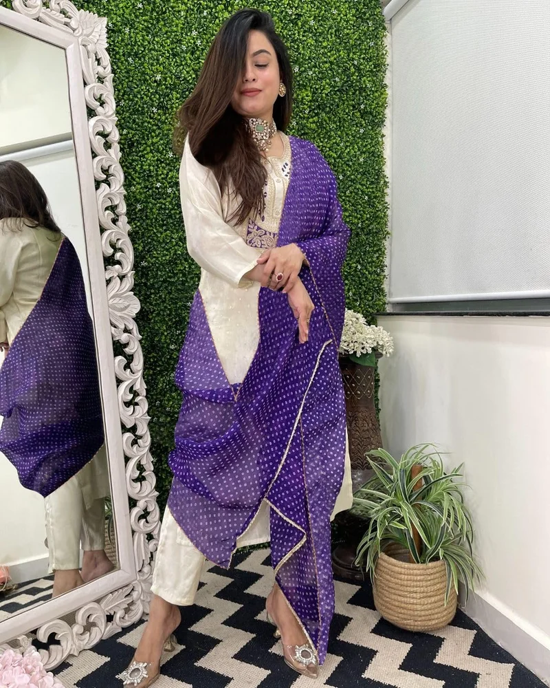 GoSriKi كورتا نسائية من الرايون الفيسكوز مطرز مستقيم مع بنطال ودوباتا أبيض