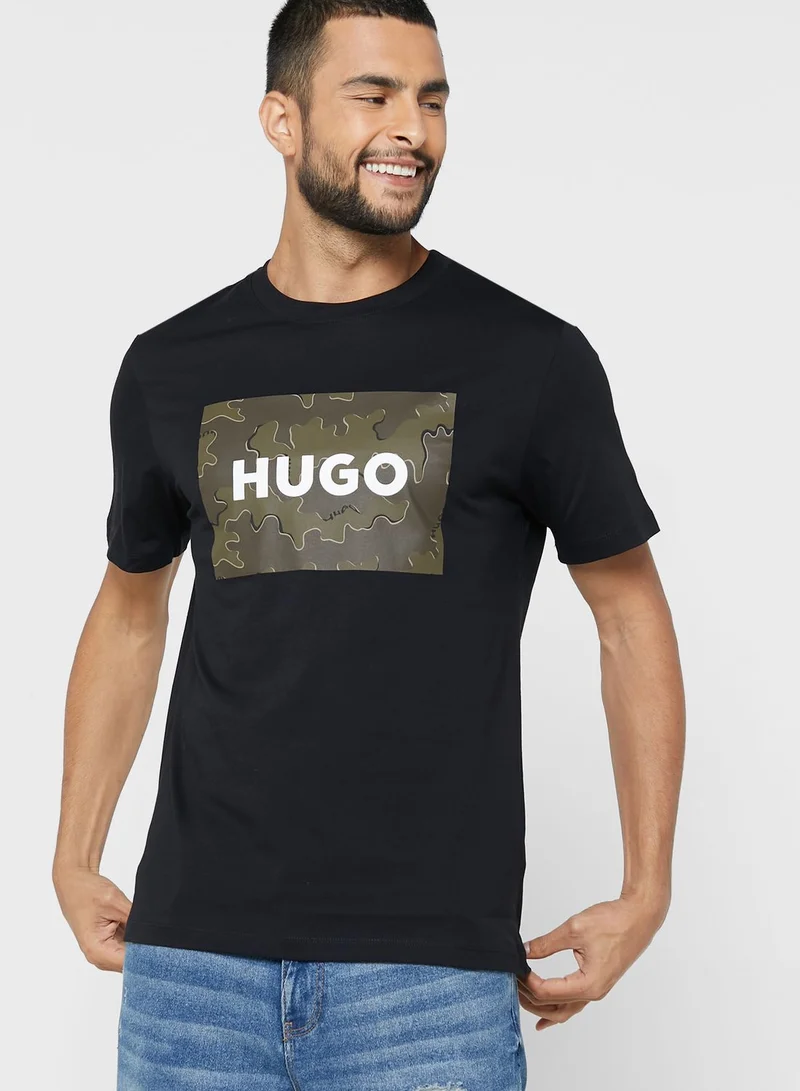 HUGO Design 2 Move Camo Graphic T-Shirt