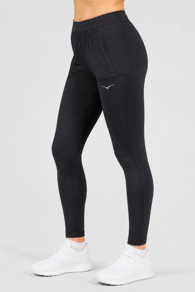 Hoka Women Sportswear Fit Training Leggings, Black - Image 3