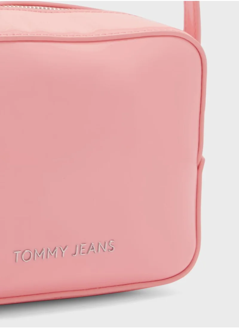 TOMMY JEANS Essential Over Crossbody Bag