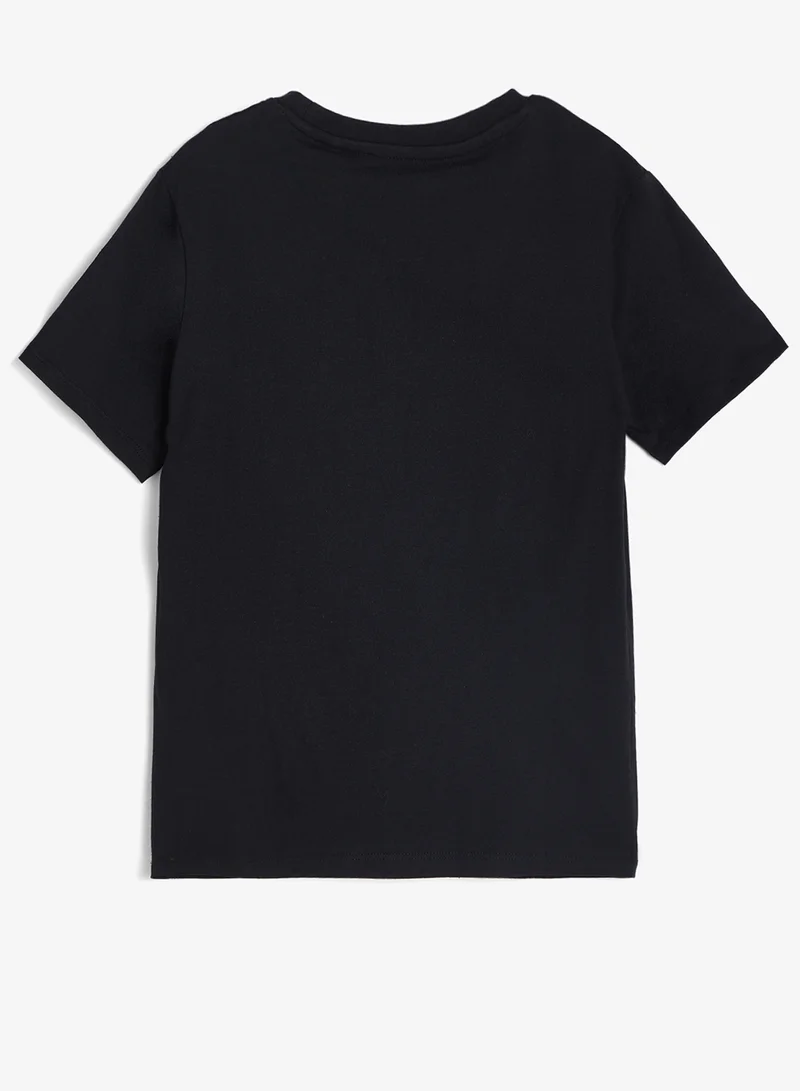 جس تيشيرت شبابي بطبعة ورقبة دائرية